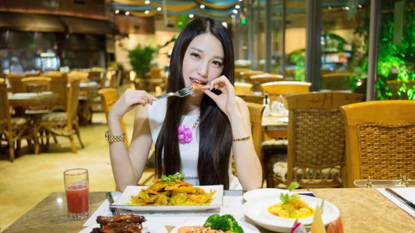 陈峰张天莉周静老同学想零元购我的保时捷，还要我当苦力目录 陈峰张天莉周静小说阅读