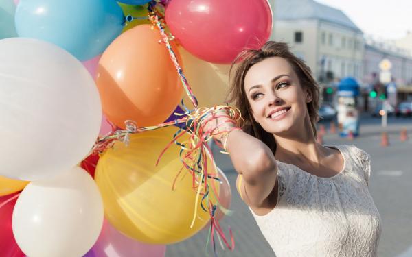 《花霓李隅》免费阅读 疯批王爷捡了个缺心眼娇妾小说免费试读