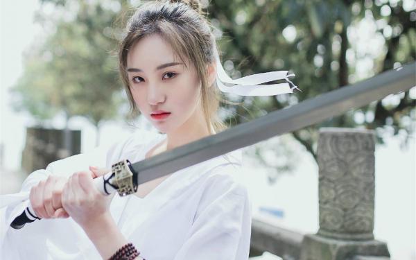 定安天王:大胤的另一半江山沈凌霄李逸飞楼兰全部章节目录