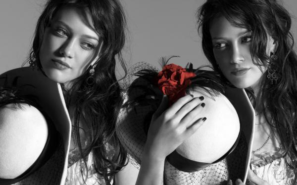 《穿越后，我帮弃女夺位，再让她看清现实》沈砚赵徽音苏文彦全文精彩试读