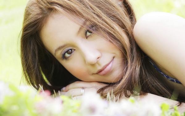 人气小说庶女她一身傲骨,岂能原谅小人? 杨苏苏杨容心全本免费阅读